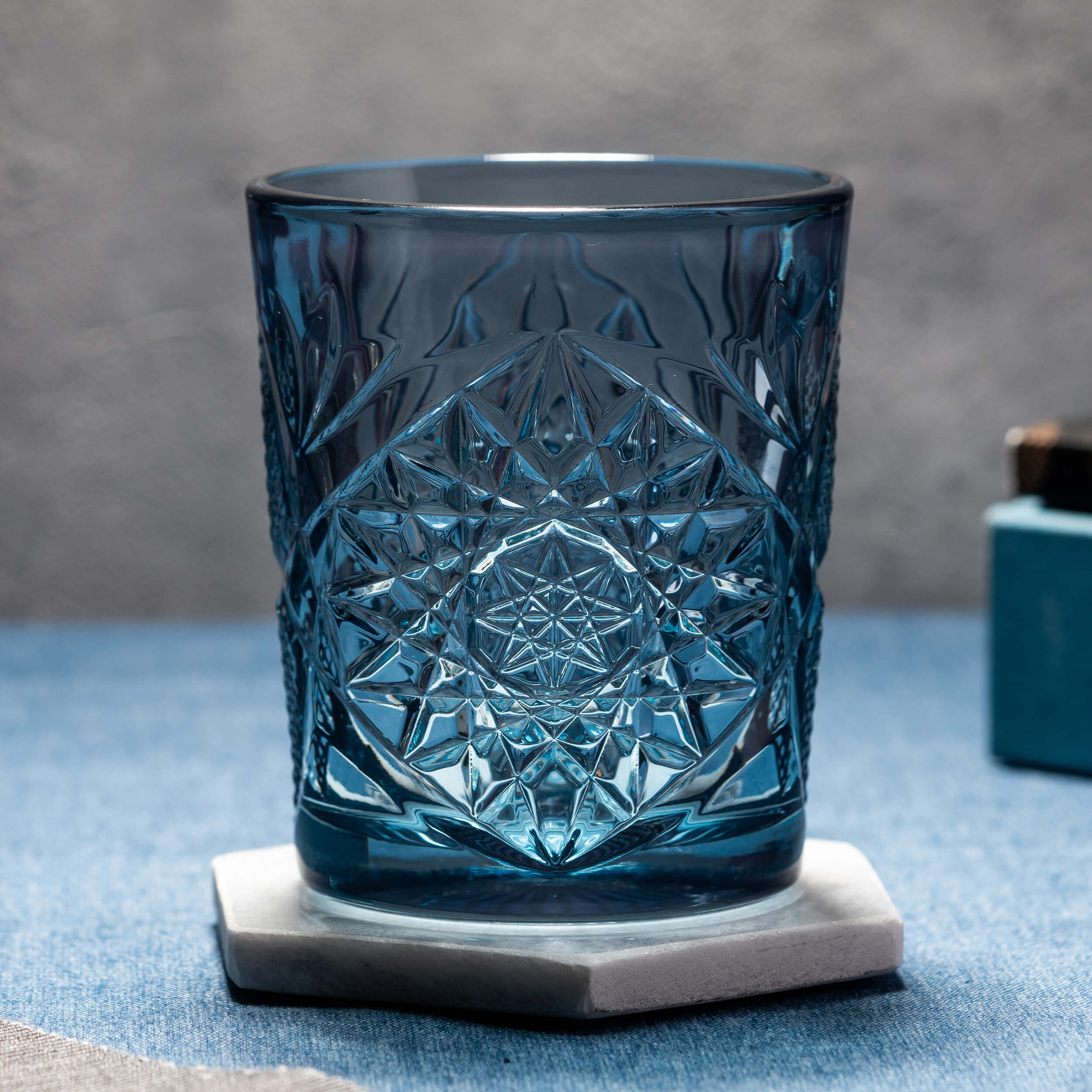Verre D.O.F. Hobstar bleu, Libbey - 355ml (1 pce) Verre D.O.F. Hobstar bleu, Libbey - 355ml (1 pce)